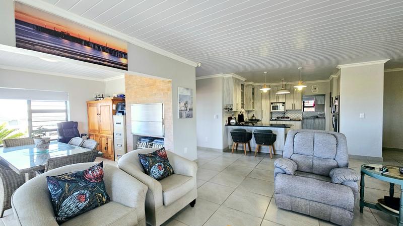 3 Bedroom Property for Sale in Dana Bay Western Cape